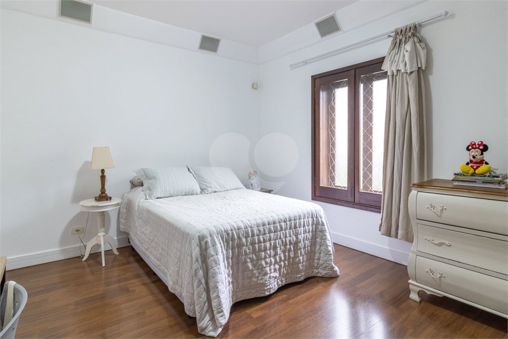 Casa à venda com 3 quartos, sendo 1 suíte, em Jardim Paulistano, São Paulo, SP