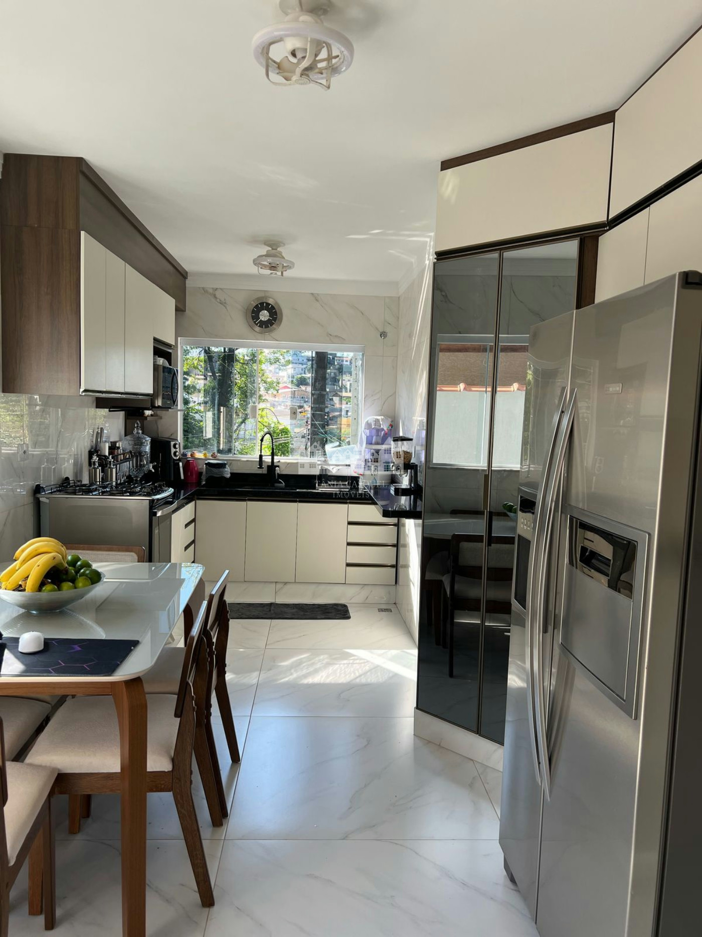 Casa à venda com 3 quartos, sendo 1 suíte,  em Retiro das Fontes, Atibaia, SP