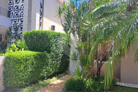 Casa à venda com 4 quartos, sendo 3 suítes,  no condomínio Res. Luzern, Campinas - SP