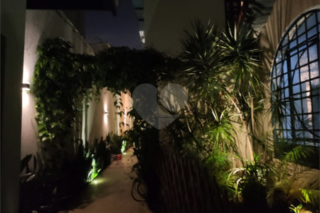 Casa à venda com 4 suítes em Brooklin, São Paulo, SP
