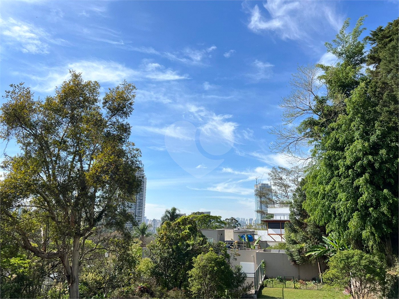 Terreno à venda no condomínio Jardim Vitória Régia, São Paulo - SP