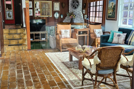 Casa Térrea à venda com 4 quartos, sendo 1 suíte, em Jardim Centenário, Atibaia, SP