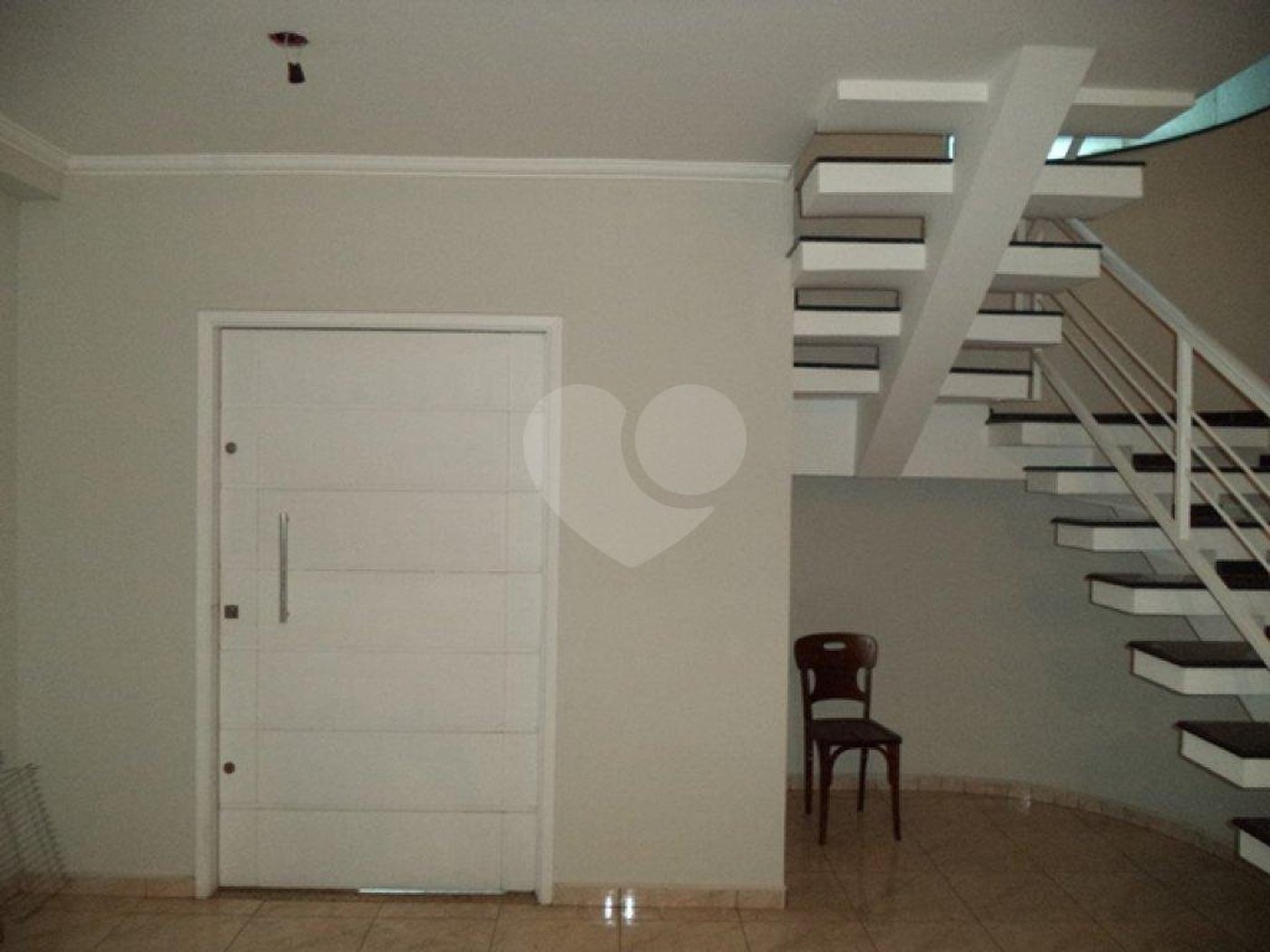 Sobrado para alugar com 4 quartos, sendo 3 suítes,  em Tremembé, São Paulo, SP