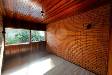 Sobrado à venda com 3 quartos, sendo 1 suíte, em Rolinópolis, São Paulo, SP
