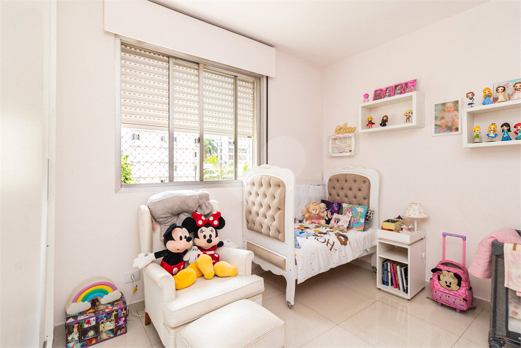 Apartamento à venda com 3 quartos, sendo 1 suíte, em Jardim Paulista, São Paulo, SP