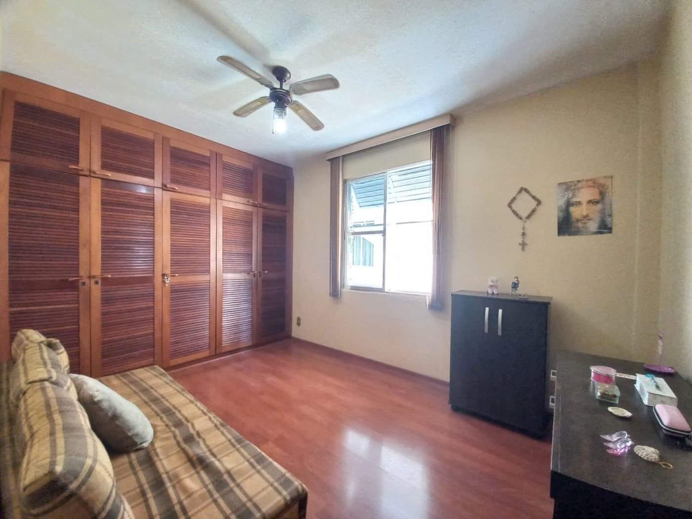 Belíssimo Apartamento de Frente, 3 Quartos, com Garagem Fechada, à Venda no Marapé – Santos/SP