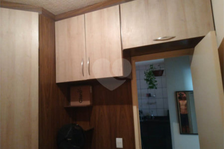 Apartamento no Condomínio Residencial Jardim das Torres.