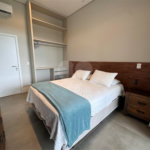 Casa à venda com 6 suítes no condomínio Vila Pinhal, Itirapina - SP