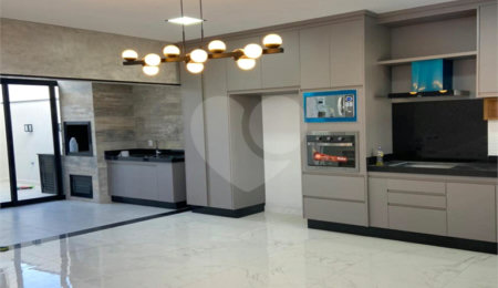 Casa à venda com 3 suítes no condomínio Vila Ytu, Indaiatuba - SP