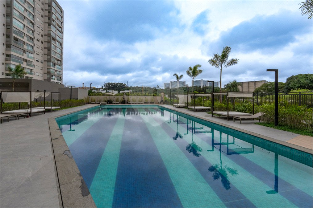 Apartamento à venda com 2 suítes em Santo Amaro, São Paulo, SP