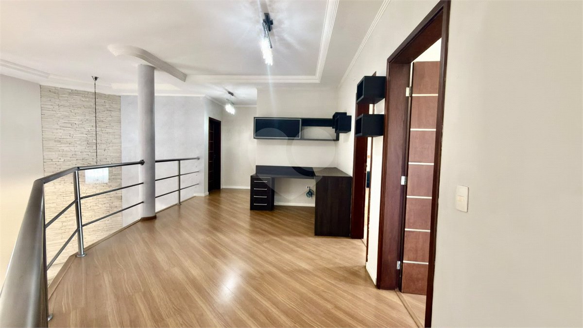 Casa à venda com 4 suítes no condomínio Parque Village Castelo, Itu - SP
