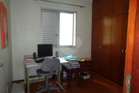Apartamento à venda com 3 quartos, sendo 1 suíte, em Jardim Londrina, São Paulo, SP