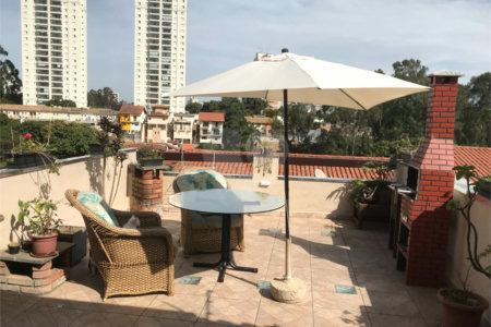 Sobrado à venda com 3 quartos, sendo 1 suíte, em Vila Suzana, São Paulo, SP