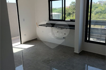 Sobrado à venda com 3 quartos, sendo 1 suíte,  em Residencial Jardins da Catalunha, Atibaia, SP