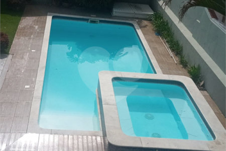 Casa à venda com 4 suítes no condomínio Villaggio Capriccio, Louveira - SP