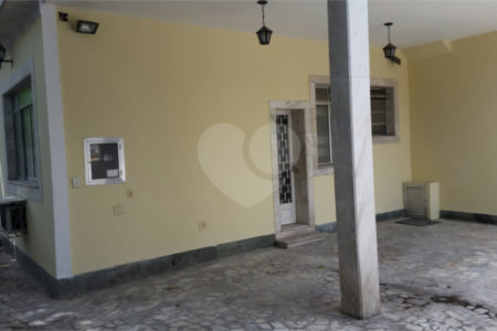 Casa à venda com 5 quartos, sendo 2 suítes, em Andaraí, Rio de Janeiro, RJ