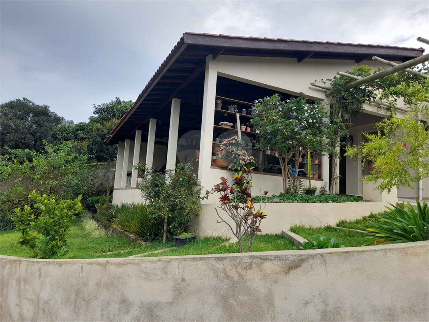 Casa à venda com 3 quartos, sendo 1 suíte, em Área Rural de Serra Negra, Serra Negra, SP