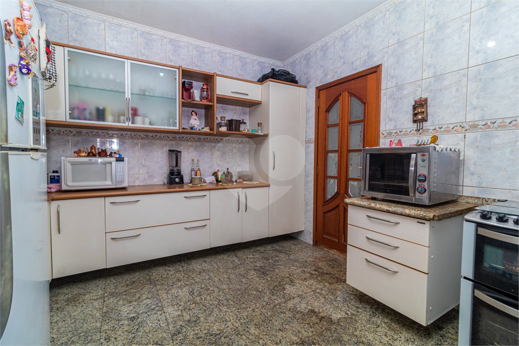 Casa à venda com 3 quartos, sendo 1 suíte, em Interlagos, São Paulo, SP