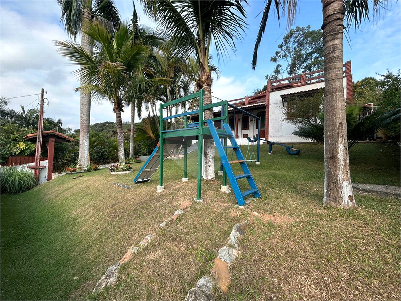 Casa em condomínio à venda com 3 quartos, sendo 1 suíte,  no Centro, Bom Jesus dos Perdões, SP