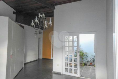 Casa Térrea à venda com 4 quartos, sendo 2 suítes, em Jardim das Bandeiras, São Paulo, SP