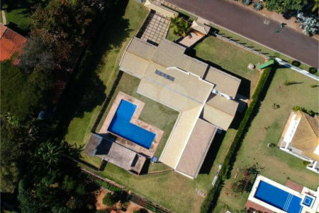 Casa à venda com 5 quartos, sendo 3 suítes, no condomínio Residencial Vale das Laranjeiras, Indaiatuba - SP