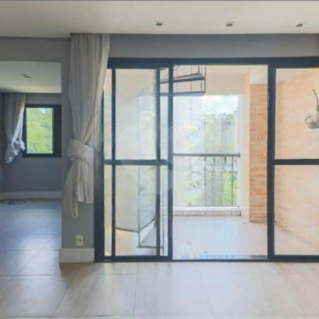 Apartamento à venda com 3 quartos, sendo 1 suíte,  em Cidade São Francisco, São Paulo, SP
