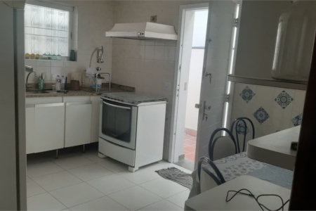 Casa à venda com 3 quartos, sendo 1 suíte,  em Brooklin Paulista, São Paulo, SP