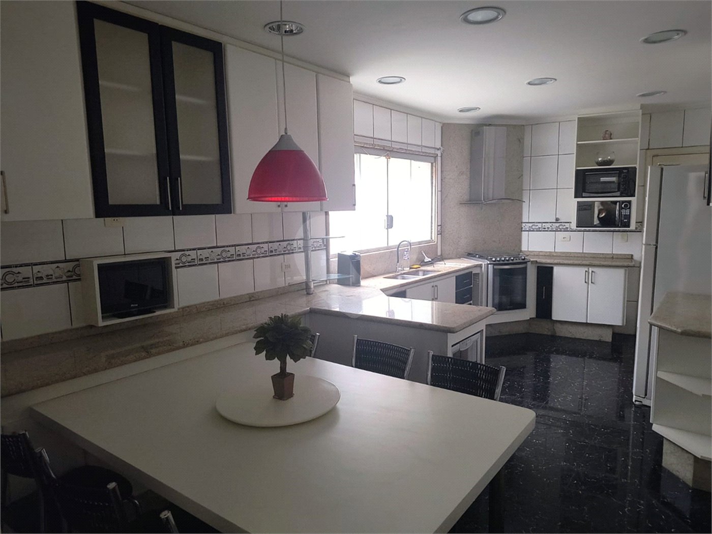 Sobrado à venda com 3 quartos, sendo 1 suíte,  em Vila Palmeiras, São Paulo, SP