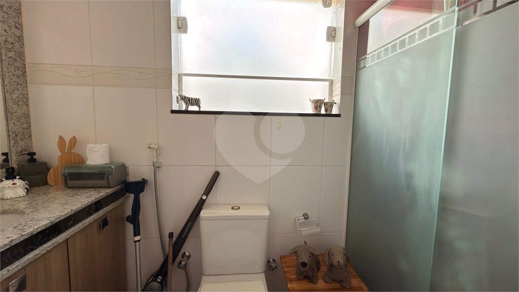 Casa à venda ou para alugar com 4 quartos, sendo 3 suítes, no condomínio Associação Vivendas do Sol, Rio de Janeiro - RJ