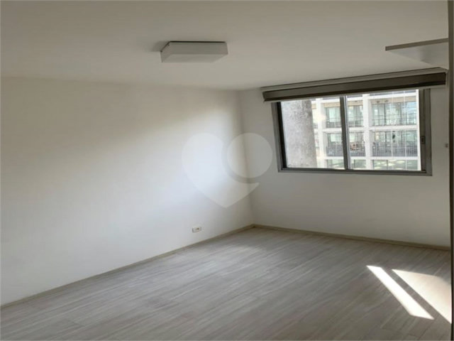Apartamento à venda com 1 quarto em Jardim América, São Paulo, SP