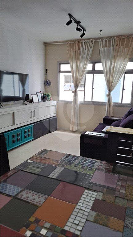 Apartamento à venda com 3 quartos, sendo 1 suíte,  em Vila Olímpia, São Paulo, SP