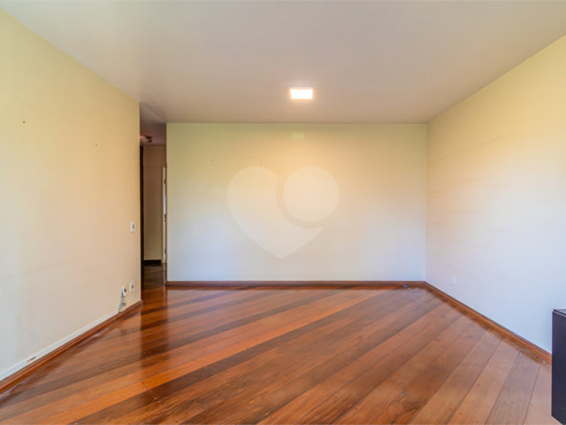 Apartamento à venda com 3 quartos em Santo Amaro, São Paulo, SP