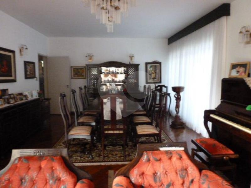 Casa Térrea à venda com 3 quartos, sendo 1 suíte, em Caxingui, São Paulo, SP