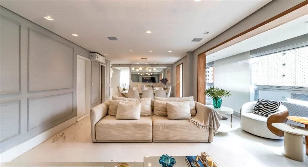 Apartamento à Venda - Santa Cecília, 3 Quartos, 160m2 Este espaçoso apartamento de 162 m² oferece uma combinação perfeita de conforto e localização privilegiada!!