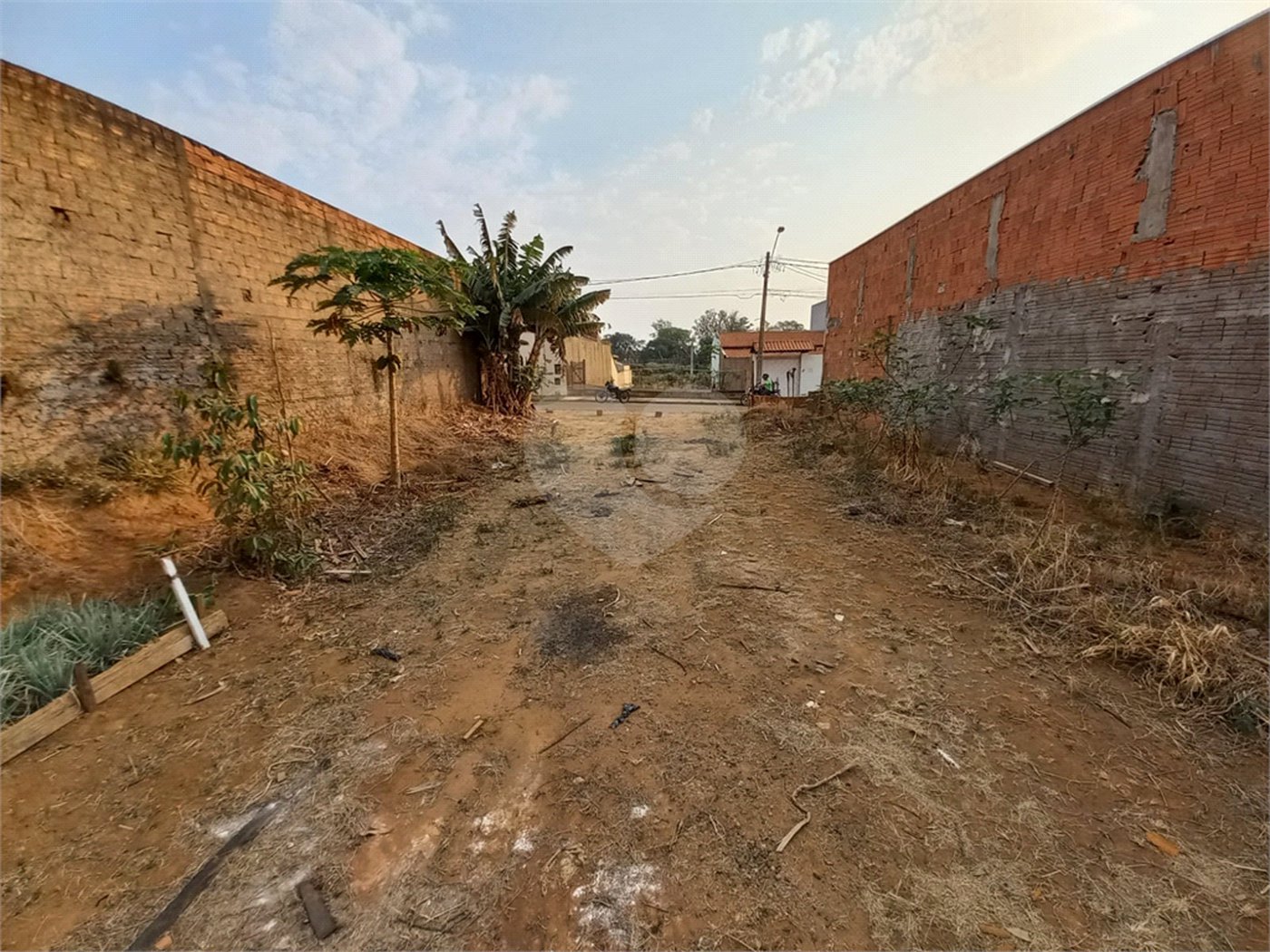 Terreno com 250,00 m² de área total. Terreno .