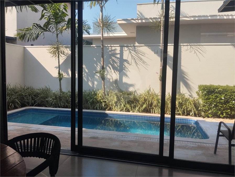 Casa à venda com 3 suítes em Jardim Salto Grande, Araraquara, SP