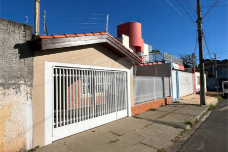 Casa à venda com 3 quartos, sendo 1 suíte, em Jardim Itália, Itapetininga, SP