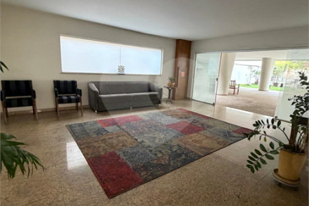 Apartamento à venda com 3 quartos, sendo 1 suíte, em Pinheiros, São Paulo, SP