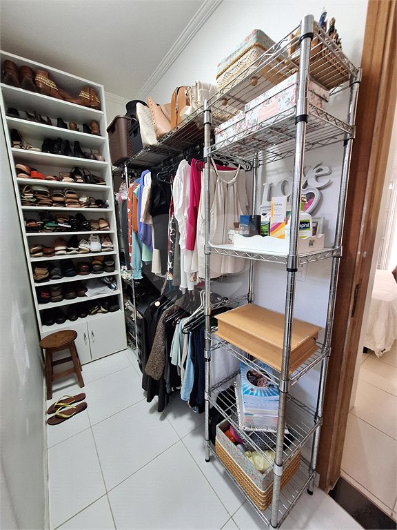 Casa à venda com 4 quartos, sendo 1 suíte, em Santa Cândida, Vinhedo, SP