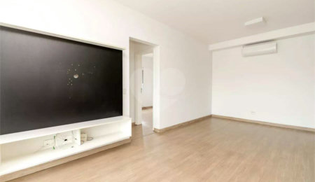 Apartamento à venda com 2 suítes em Vila Cordeiro, São Paulo, SP
