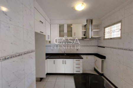 Casa em condomínio à venda com 3 quartos, sendo 1 suíte, em Jardim Simus, Sorocaba, SP
