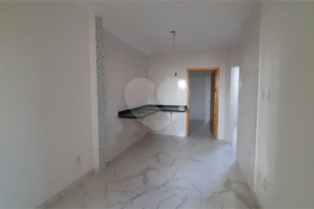 Casa à venda com 2 quartos no condomínio Residencial Luta, São Paulo - SP
