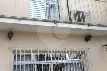 Sobrado à venda com 4 quartos, sendo 1 suíte, em Jardim Celeste, São Paulo, SP
