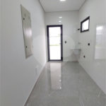 Casa à venda com 5 suítes no condomínio Figueira Garden, Atibaia - SP