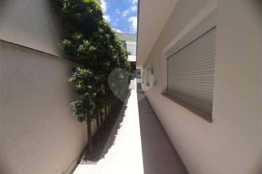 Casa Térrea à venda ou para alugar com 4 suítes em Jardim São Bento, São Paulo, SP