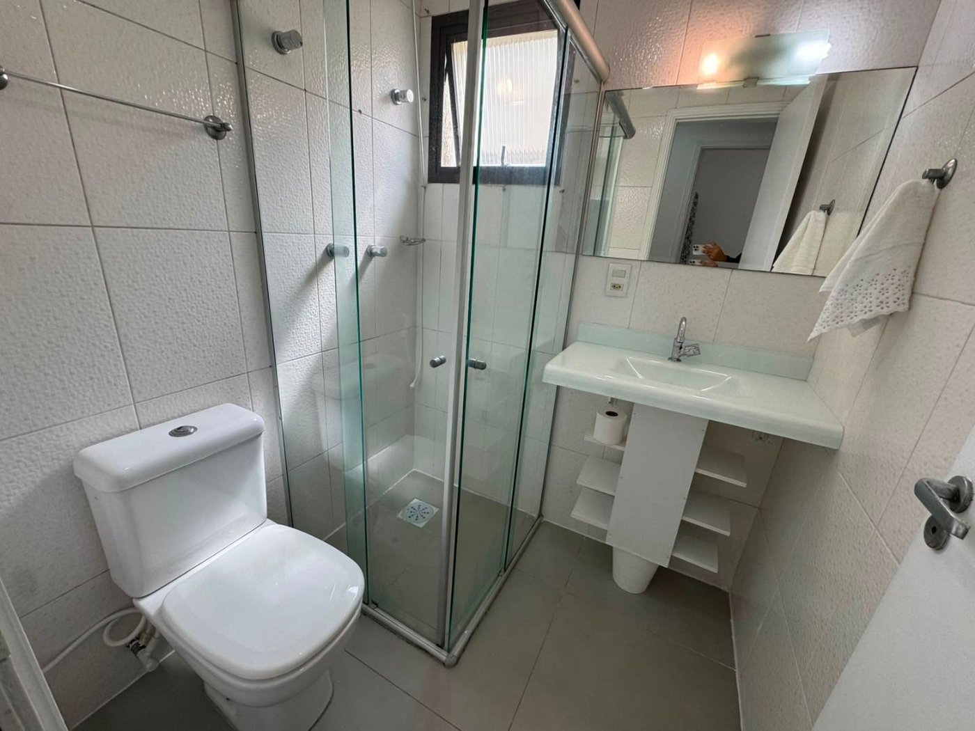 Apartamento com 3 dormitórios para alugar, 80 m² por R$ 4.000,02/mês - Balneário Cidade Atlântica - Guarujá/SP