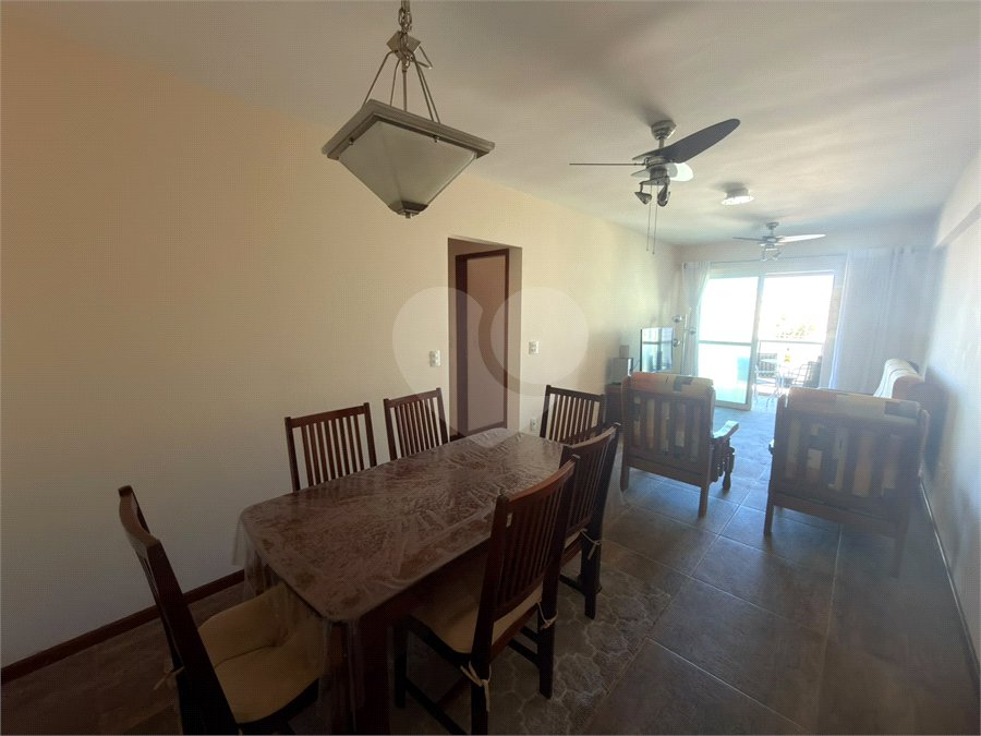 Apartamento à venda com 2 quartos, sendo 1 suíte,  em Vila Nova, Cabo Frio, RJ