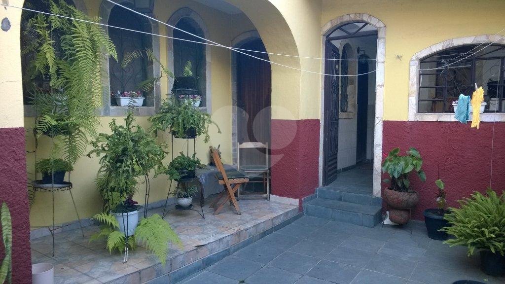 Casa à venda com 4 quartos, sendo 1 suíte, em Santa Teresinha, São Paulo, SP