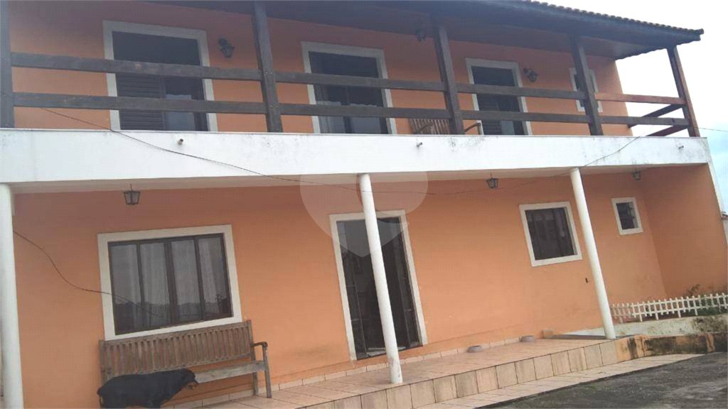 Sobrado à venda com 3 quartos, sendo 1 suíte, em Bocaina, Ribeirão Pires, SP