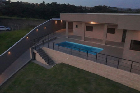 Casa com 3 dormitórios à venda, 265 m² por R$ 1.100.000,00 - Centro - Igaratá/SP